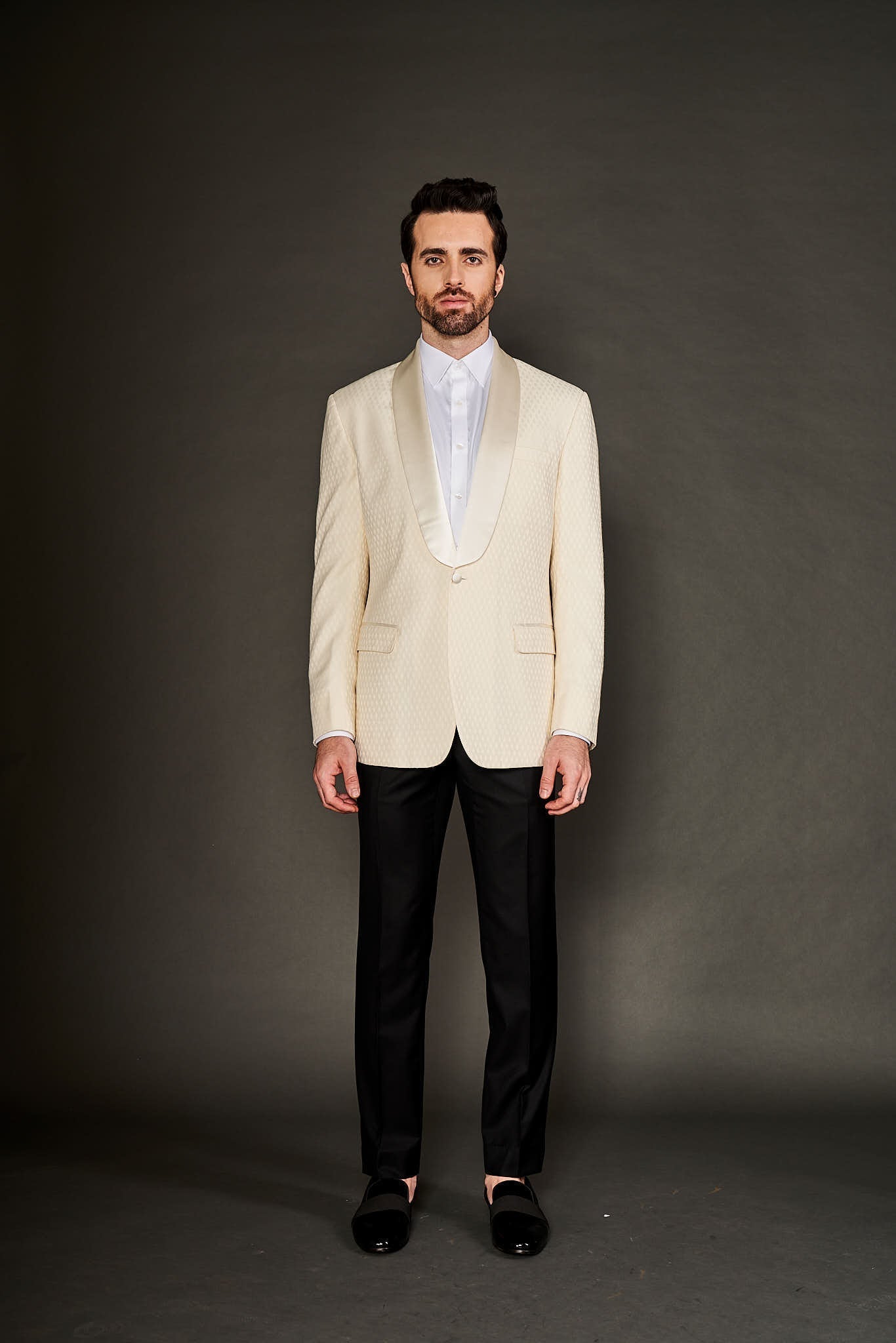 IVORY TUXEDO SUIT – Arjuun Kilachand