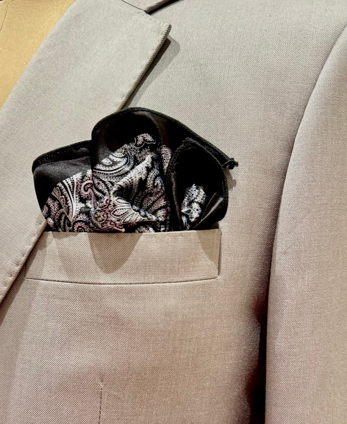 Nostalgia Black and White Printed Pocket Square - Arjuun Kilachand