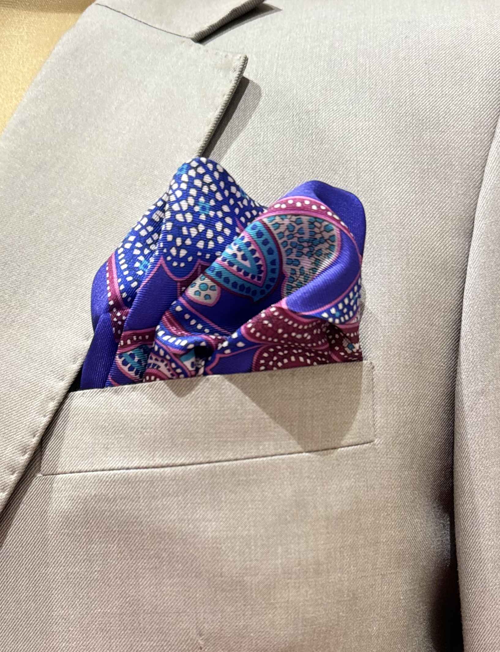 Purple multicolour printed Pocket square - Arjuun Kilachand