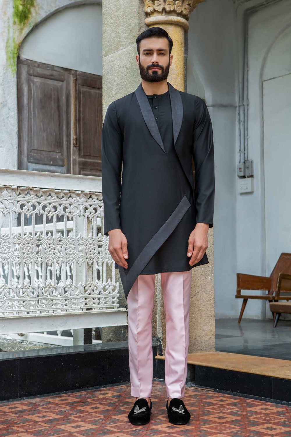 BLACK ASYMMETRICAL KURTA - Arjuun Kilachand