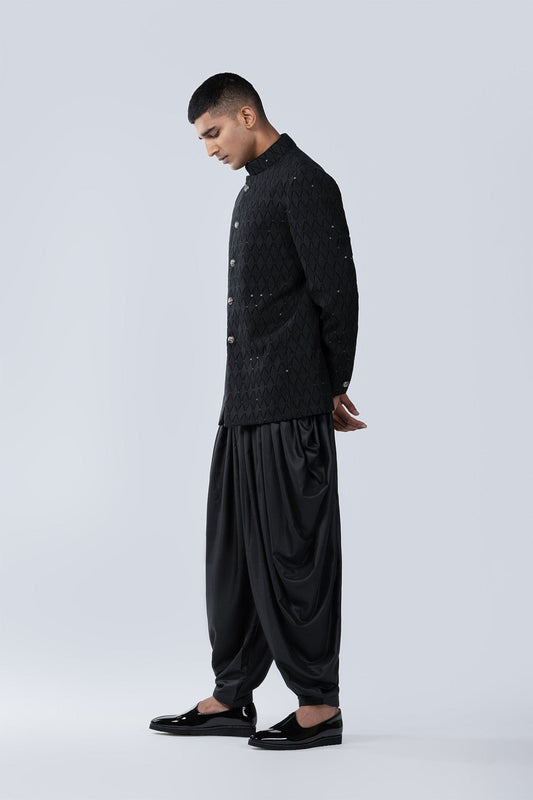 BLACK EMBROIDERED BANDGALA JACKET - Arjuun Kilachand