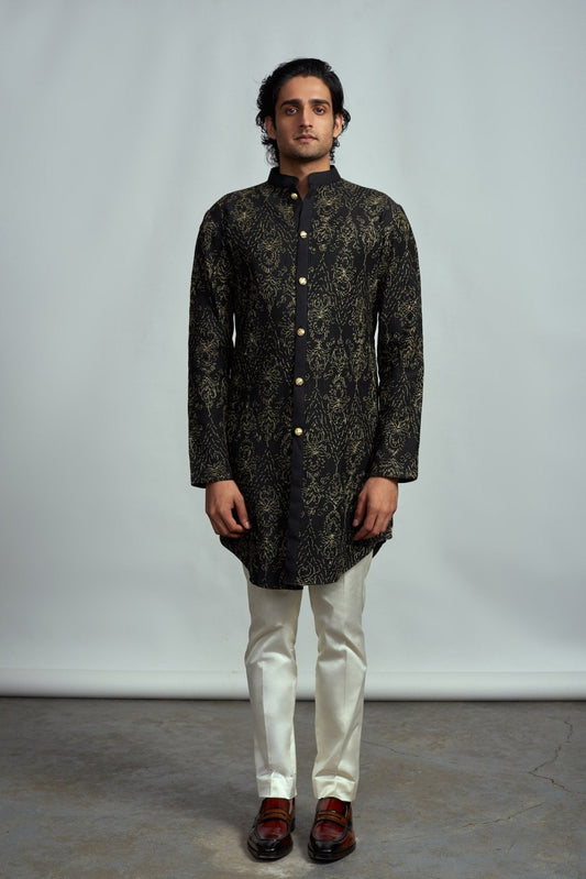 BLACK PINTUCK KURTA - Arjuun Kilachand