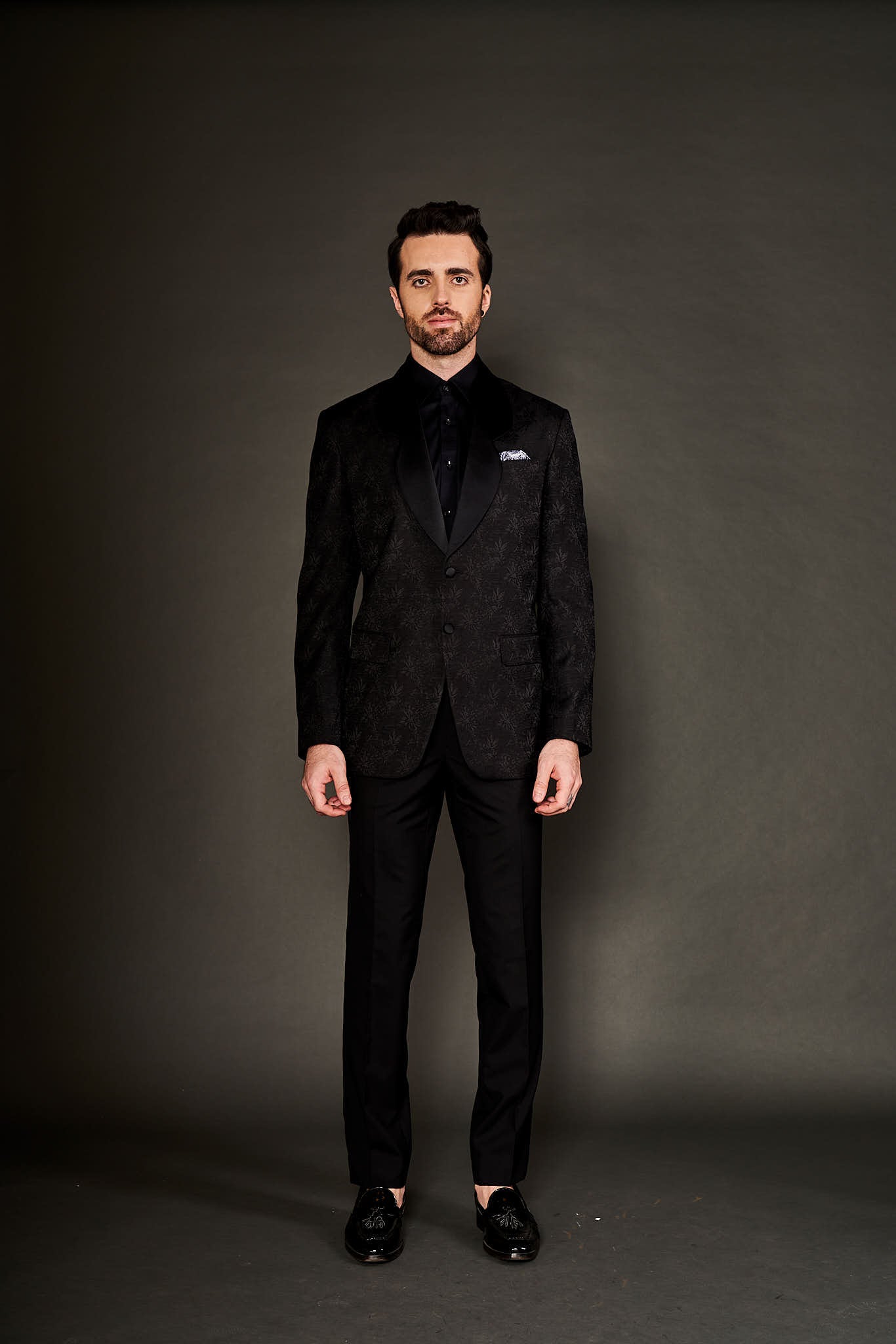 BLACK TUXEDO SUIT - Arjuun Kilachand