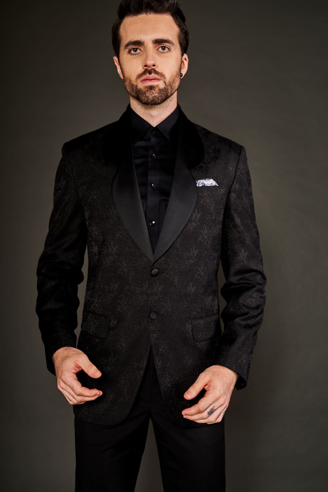 BLACK TUXEDO SUIT - Arjuun Kilachand