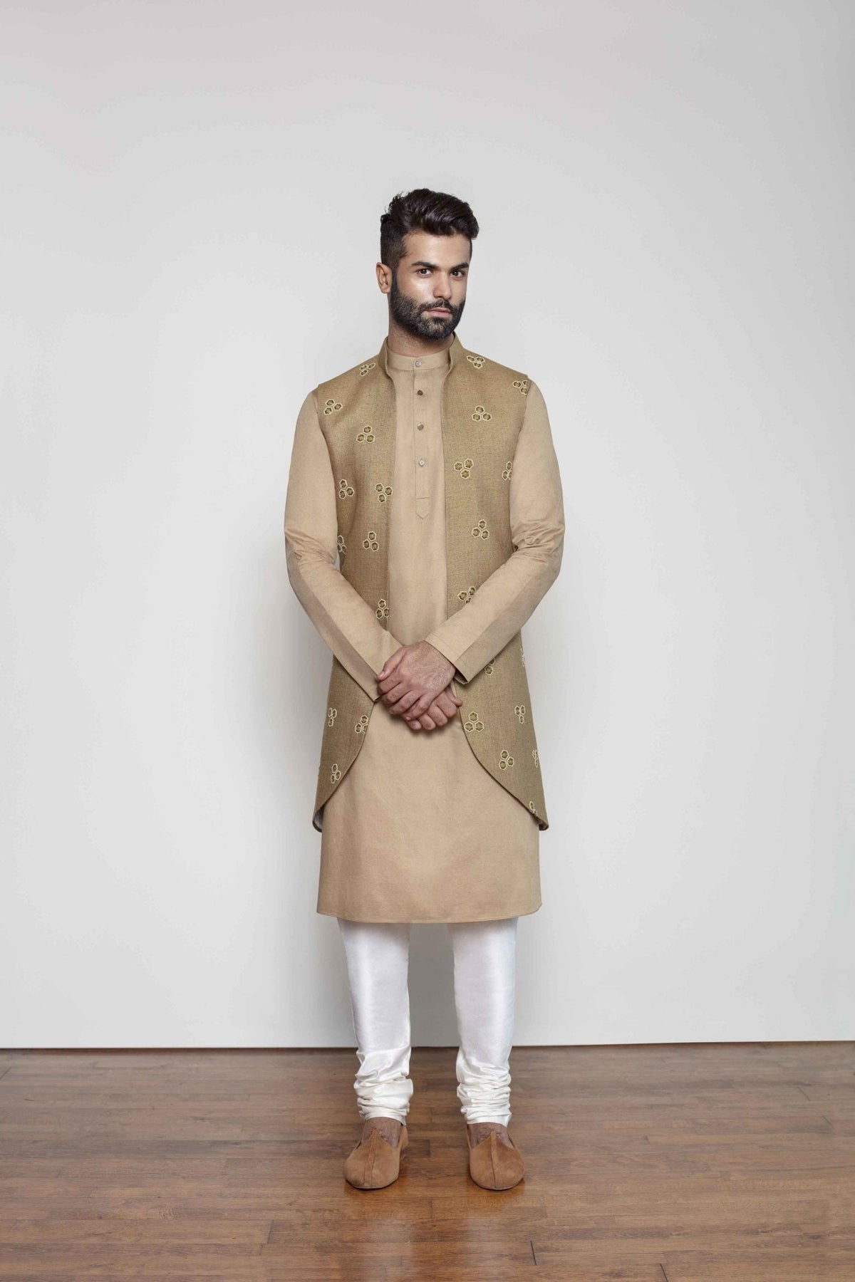 CARAMEL LONG BUNDI SET - Arjuun Kilachand