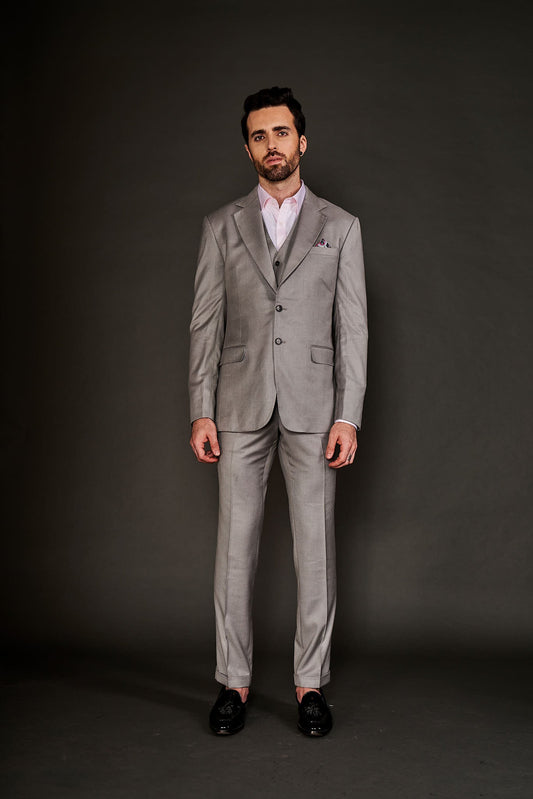 GREY SUIT - Arjuun Kilachand